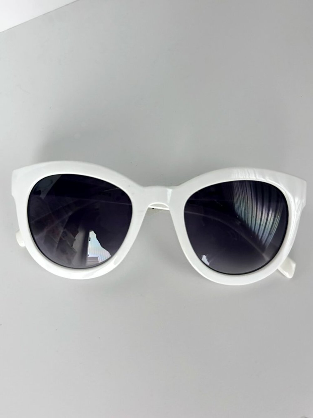 Random Sunglasses 6 Pack - Picture 7 of 8